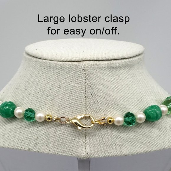 Necklace with Pearls, crystals and Lampworks glass beads. - Picture 3 of 3